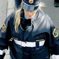 V slovenski policiji je zaposlenih 1170 žensk, višjo ali visoko 
izobrazbo jih ima 511, 304 pa jih zaseda delovna mesta, 
ustrezna njihovi izobrazbi. Na vodilnih mestih je 24 policistk.  