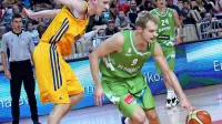 Jaka Blažić (desno)