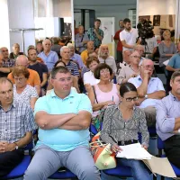 Na izolskih lopah merijo mi&scaron;ice