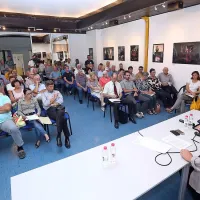 Na izolskih lopah merijo mi&scaron;ice