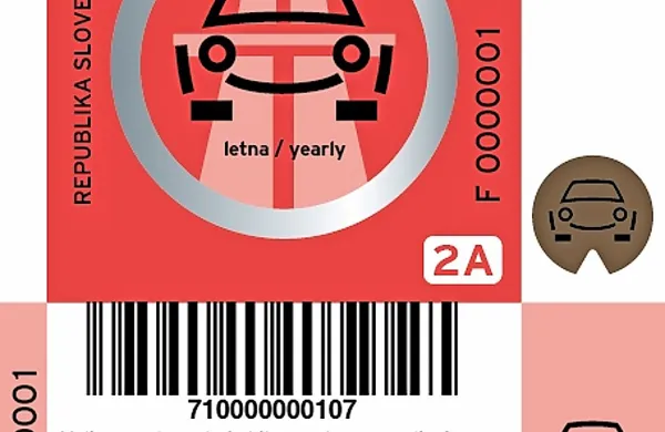  Družba za avtoceste je do konca avgusta prodala 5.218.274 
vinjet z letnico 2015, kar je šest odstotkov več kot v enakem 
obdobju lani.