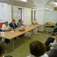Kmetijsko ministrstvo, Karitas in RKS skupaj za pomoč ion 
kmetom in socialno ogroženim.