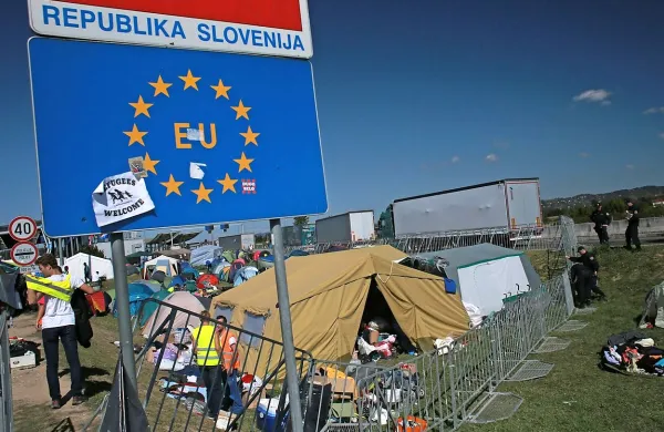 Na območju Policijske uprave (PU) Novo mesto od ponedeljka popoldne do davi, do 6. ure zjutraj, niso obravnavali 
tujcev, ki bi na nedovoljen način prestopili državno mejo in 
tujcev, ki bi v Slovenijo želeli vstopiti na mejnih prehodih, pa 
za to ne izpolnjujejo pogojev.
