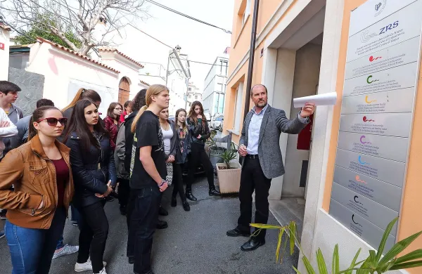 Upravni odbor Univerze na Primorskem od vodstva Znanstveno-raziskovalnega središča (ZRS) univerze zahteva ugotavljanje odgovornosti za nepravilnosti, ki jih je ugotovil 
državni revizor.
