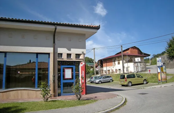Če ljudje kaj pogrešajo v Mercatorjevi prodajalni v Prvačini, 
pa bodo tja šli na pošto.