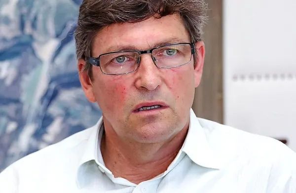 Izolski župan Igor Kolenc točko o rebalansu umika z današnje 
seje.
