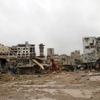 Uničeno mesto Homs v zahodni Siriji.  