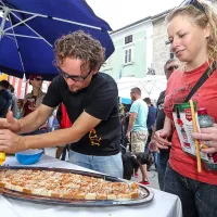 Čiliji so v Izolo pritegnili radovednost in dobro voljo (foto)