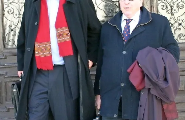 Karl Filipčič (levo) je bil ob začetku sojenja marca 2013  še nasmejan.