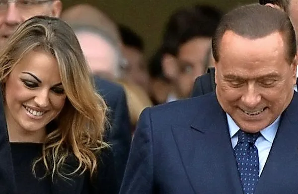 Nekdanji italijanski premier in medijski mogotec Silvio Berlusconi je v torek praznoval svoj 79. rojstni dan, ob tem pa 
svoji 30-letni atraktivni prijateljici Francesci Pascale podaril 
vilo v Milanu.