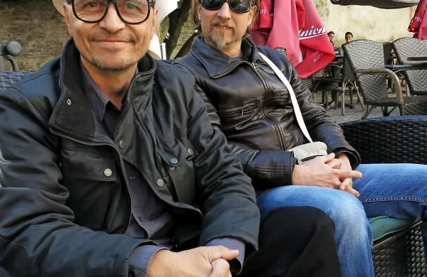 Nikola Sekulović (levo) in Marko Turk - Tučo napovedujeta, da bo druga  
polovica novega albuma DNA D pometla s starimi pravili. 