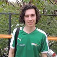 Avstralec Daniel Samsa je prvo kroglo vrgel v Brkinih
