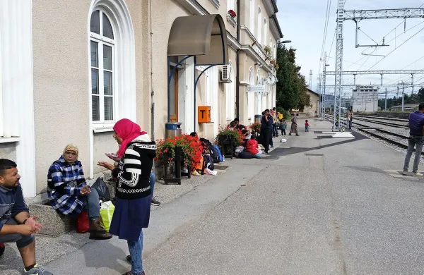 Reševanje begunske krize je Slovenske železnice stalo 
250.000 evrov.