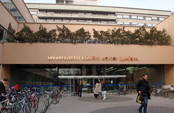 V UKC so ocenili, da na področju otroške srčne kirurgije ne 
morejo slediti  strokovnim priporočilom za doseganje mednarodnih standardov.