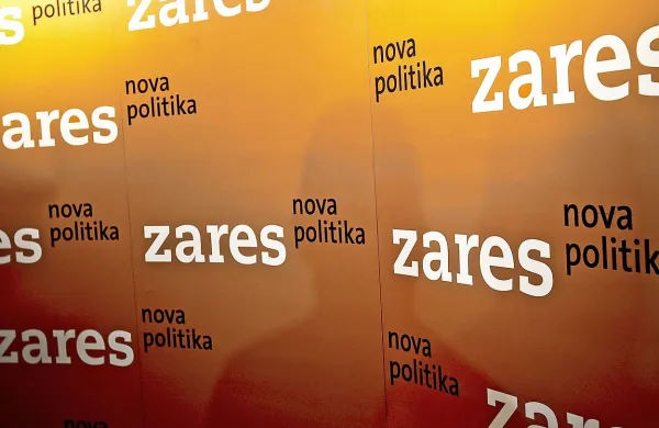Stranka Zares se je na torkovi izredni seji konvencije po 
osmih letih samorazpustila.