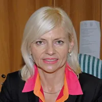 Vesna Petric Uran: “Septembra je bilo na območju 
novogoriške službe  več zaposlitev (356) kot prijav v 
evidenco  brezposelnih.”