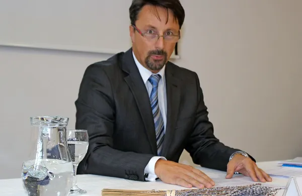 Teodor Kocman pravi, da je Postojna turizem sposobna 
zagotavljati prihodke in opravljati delo, ki bi za Občino 
Postojna pomenilo prihranek.