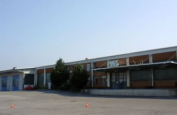Na dražbi bo naprodaj velik kompleks nepremičnin podjetja TIB Transport v Ilirski Bistrici.