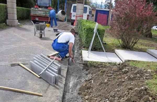 Nakup deleža v podjetju Ipil je pomemben tudi zaradi 
ohranitve delovnih mest težje zaposljivih ljudi.