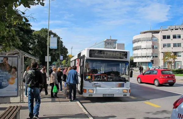 Občina bo z novo koncesijo uveljavila posodobljen mestni potniški promet. Tudi če se nič ne 
zalomi, bodo  novosti začele  veljati šele v drugi polovici prihodnjega leta.