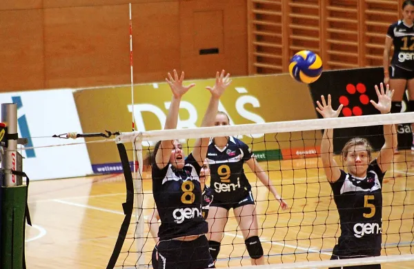 Novogoriški kapetanki Teji Kolbl (9) bosta pomagali tudi 
novinki Nika Bavdaž (8) in Rachel Aumann (5).  