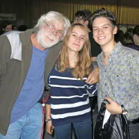 Našega fotoreporterja Zdravka Primožiča smo tokrat ujeli na 
drugi strani objektiva, saj je na koncert pospremil vnukinjo 
Agnese in njenega prijatelja Sebastiana.