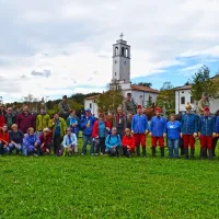 Kovačije in žage pele za fronto