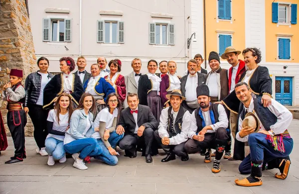 Člani društva AKUD Kolo in Zavoda Krog