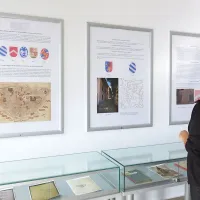Razstava o albanskih plemiških družinah in škofu Brutiju v 
koprski knjižnici. 