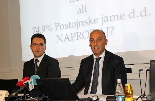 Marjan Batagelj je včerajšnjo tiskovno konferenco sklical v 
Ljubljani in si tako zagotovil večjo medijsko pozornost.