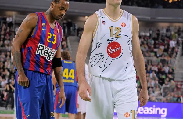 Goran Jagodnik (desno) je pred nekaj leti igral proti Barceloni, 
danes pa proti tretjeligašem.