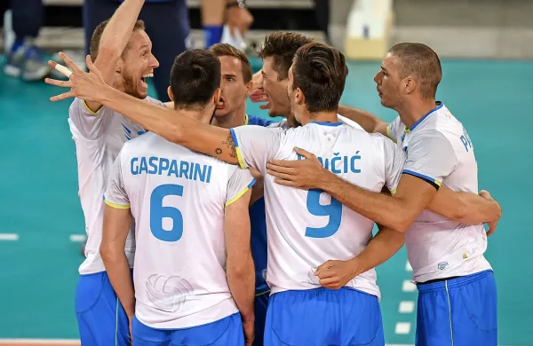 Slovenska moška odbojkarska reprezentanca se je uvrstila v 
finale evropskega prvenstva.