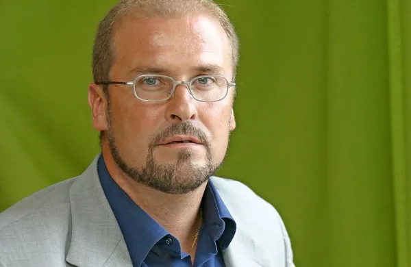&ldquo;Vpra&scaron;ati se moramo, ali &scaron;e imamo univerzo&rdquo;