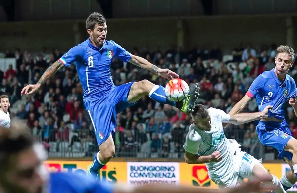 Eden izmed mladih upov Milana je Alessio Romagnoli, ki se  je 
v dresu italijanske mlade reprezentance nedavno predstavil 
tudi na Bonifiki. 