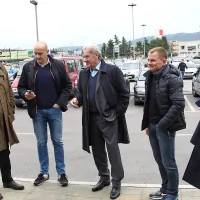 Delegacija Olimpije, ki se ji je koprski župan želel izogniti. 
Levo je Srđan Đorđević, v sredini je Milan Mandarić, desno od 
njega pa Franci Matoz in direktor kluba Ranko Stojić.