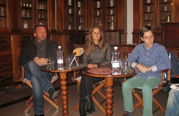 Ravnatelj Marko Strle (levo), strokovna delavka Tamara Velikonja in učenec Jaka Sevšek so predstavili Center za korekcijo 
sluha in govora Portorož. 