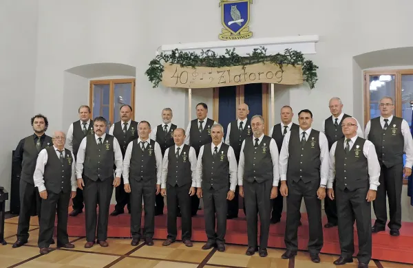 Zbor Zlatorog letos praznuje 40. obletnico ustanovitve. 