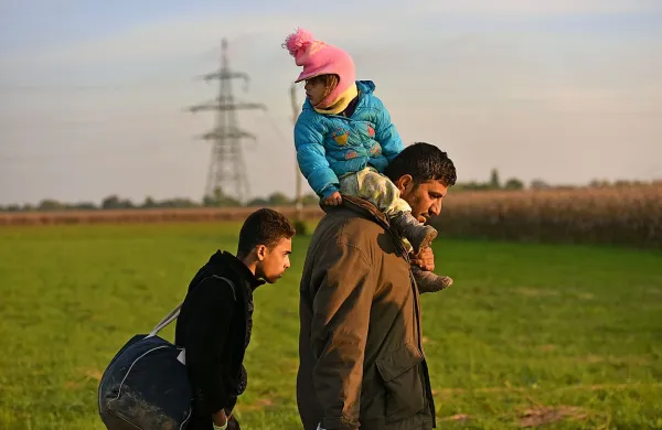 Otroci so najbolj ranljivi deli begunske karavane, ki se te dni 
vali skozi Slovenijo naprej proti Nemčiji.