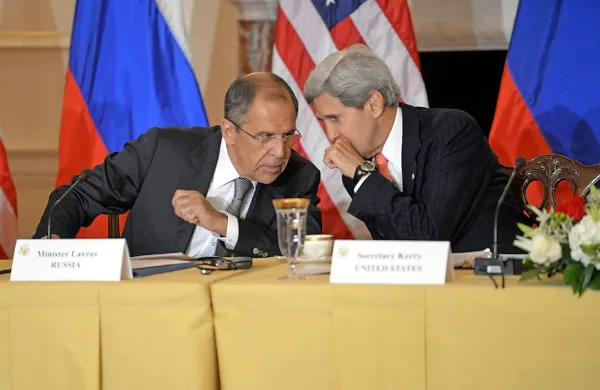 Sergej Lavrov in John Kerry