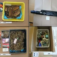 Slovenski, italijanski in hrvaški policisti so med preiskavami 
zasegli tudi velike količine streliva. 