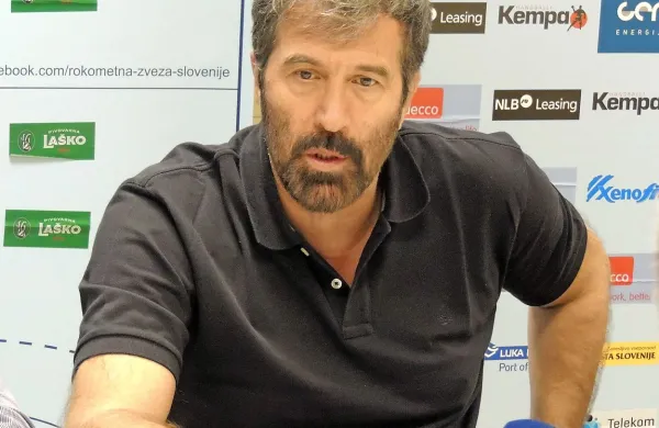 Selektor  Veselin Vujović 

