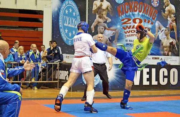  Stefan Stanič (na fotografiji v zelenem) si je priboril bron. 