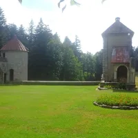 Ostanki dvorca na Mašunu so priljubljena izletniška točka. 