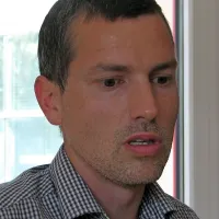 Gregor Humar: “Prav je, da dnevni migranti 
avtomobile pustijo zunaj centra mesta in se 
preusmerijo na javni prevoz.”  