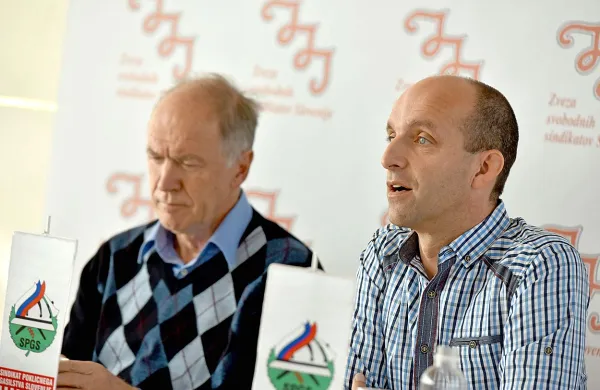 Večina direktorjev gasilsko reševalnih zavodov, ki so hkrati 
tudi poveljniki, ne izpolnjuje pogojev za opravljanje svojega 
dela, so opozorili v Sindikatu poklicnega gasilstva.