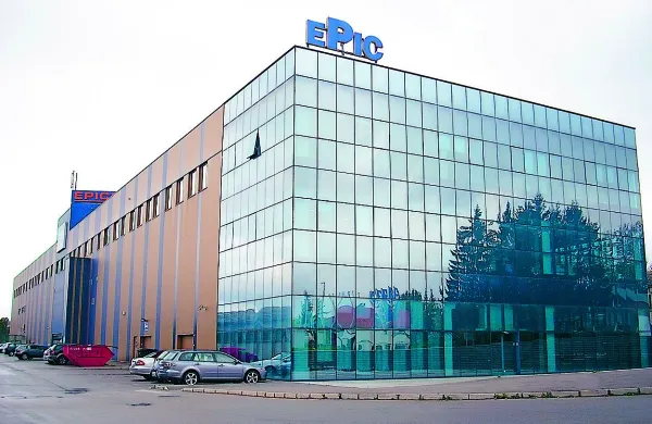 Niti stečajni upravitelj Epica ni pričakoval, da bo uspel 
kompleks Kazarje prodati kot celoto enemu, javnosti še 
neznanemu kupcu.