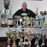 Duško Madžarovič hrani v fitnesu le tretjino vseh pokalov, medalj in 
priznanj, ki jih je osvojil v svoji bogati karieri.