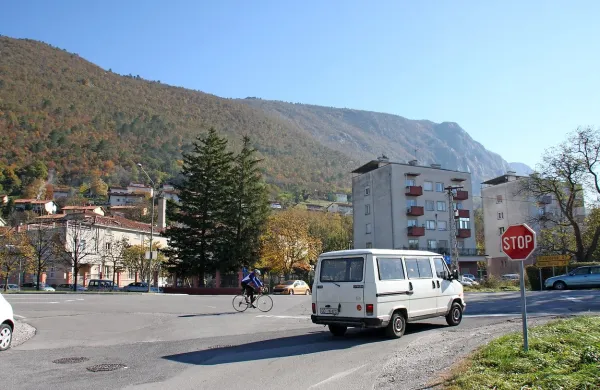 Za krožišče ob gasilskem domu   denarja ni. Zgoditi bi se moral čudež, pravi župan. 