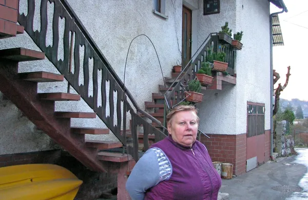 Danica  Komac priznava, da so tudi na račun potresa veliko 
zgradili, večino denarja za povečane objekte pa so prispevali  
sami. 
