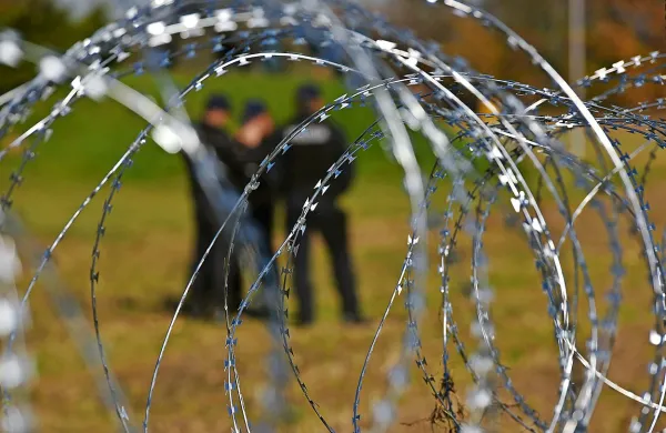 Vlada je na današnji seji sprejela odlok o ukrepih kriznega 
odzivanja v okviru pristojnosti policije.